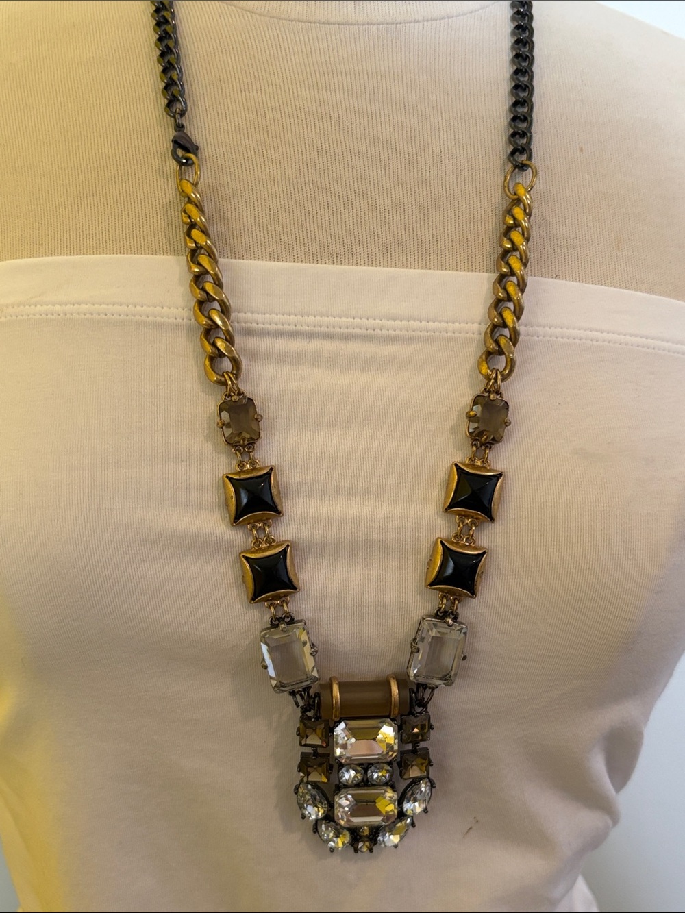 Stella & Dot phoenix statement necklace